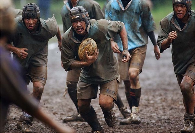 051010d1X_0324_rugby.jpg